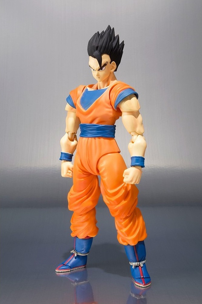 Dragon Ball Z - Ultimate Son Gohan - S.H.Figuarts  -  DRAGON BALL Z