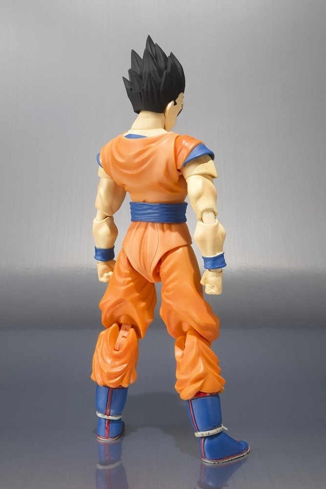 Dragon Ball Z - Ultimate Son Gohan - S.H.Figuarts  -  DRAGON BALL Z