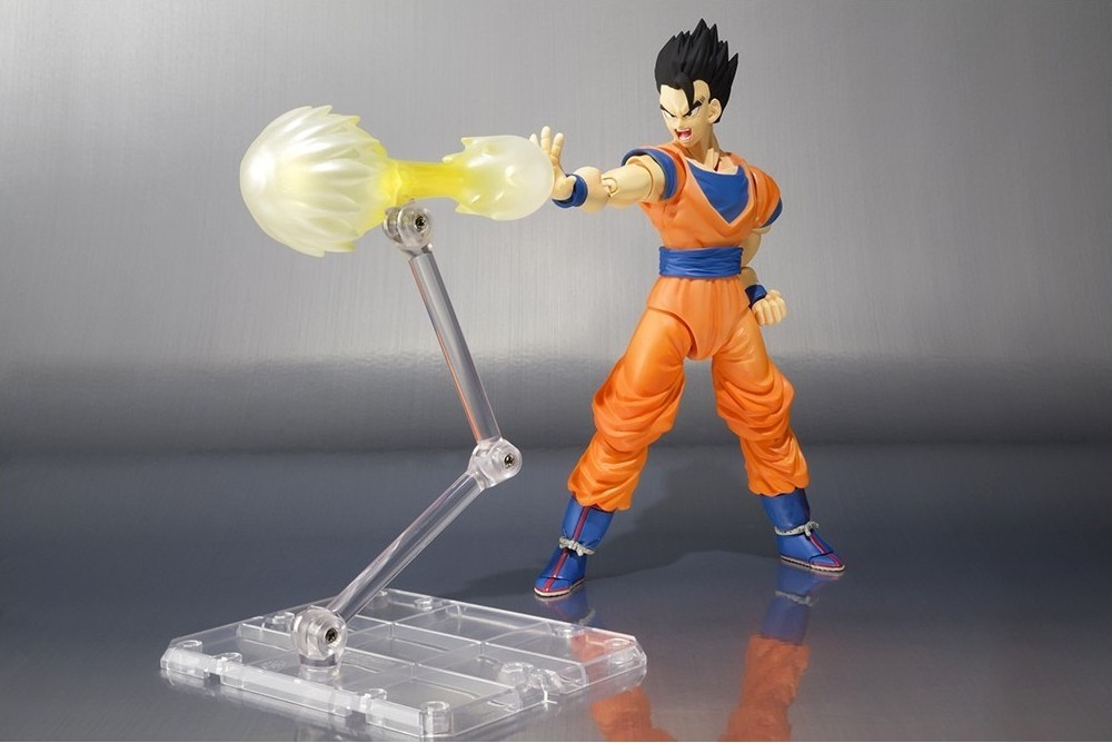 Dragon Ball Z - Ultimate Son Gohan - S.H.Figuarts  -  DRAGON BALL Z
