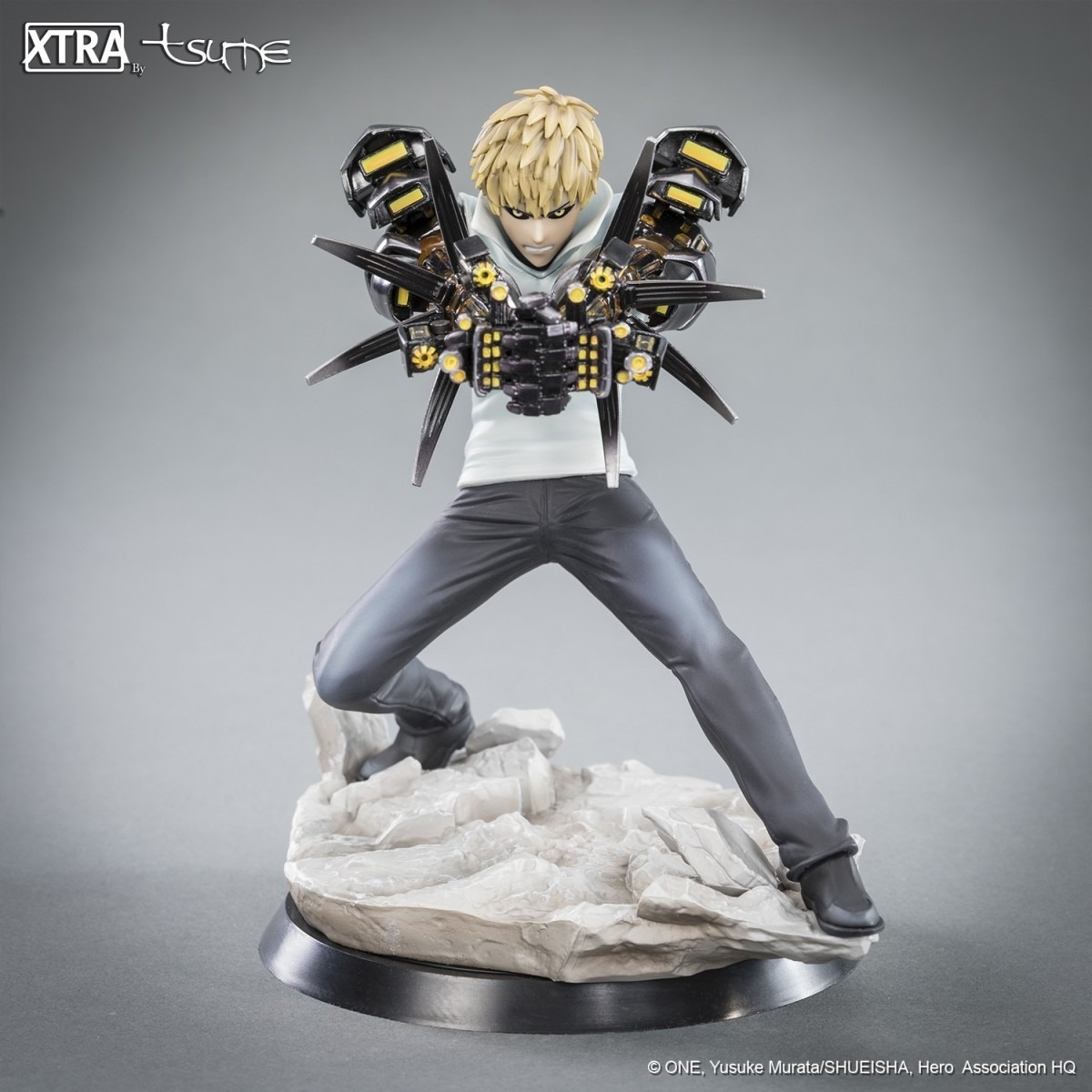 Figurine Genos Xtra  - AUTRES FIGURINES