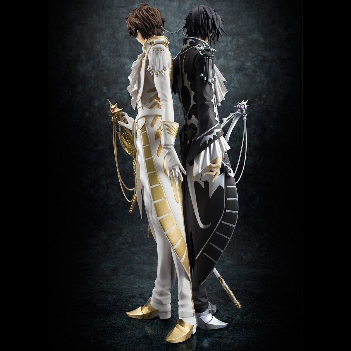 Figurines Lelouch et Suzaku Clamp Works  - ARTICLES FIGURINES STOCK EPUISE