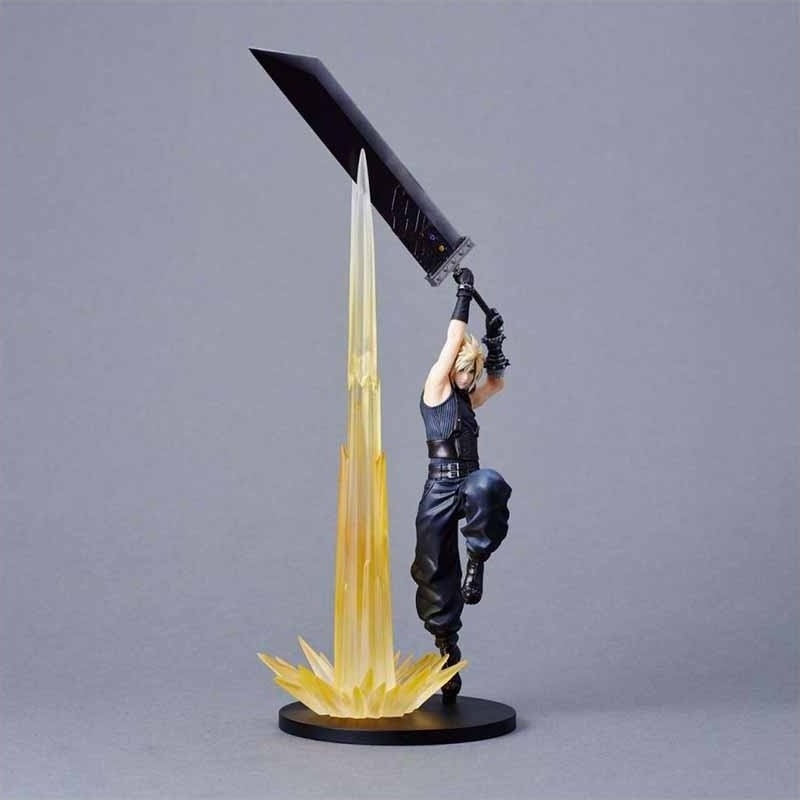 Final Fantasy VII Rebirth - Figurine Cloud Strife  -  FINAL FANTASY