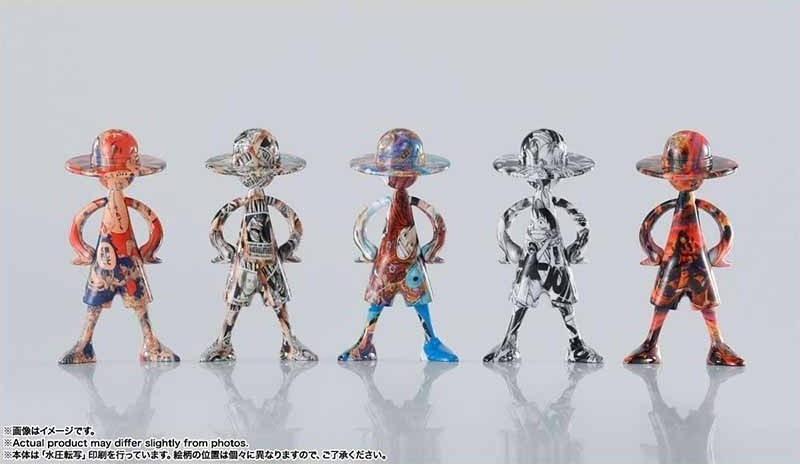 One Piece - Collection 10 figurines Luffy Archive of Adventure  -  ONE PIECE