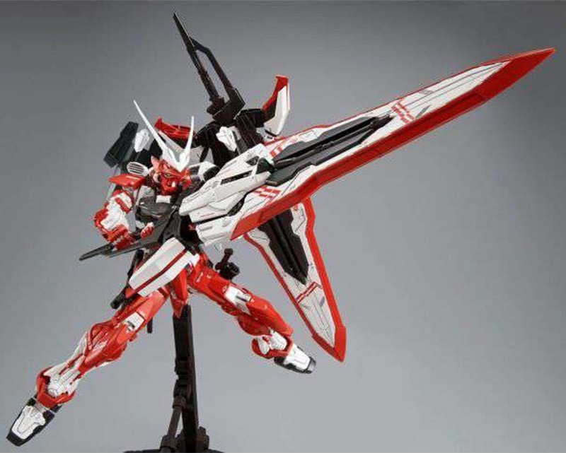 Gundam Astray Turn Red MG 1/100  -  GUNDAM
