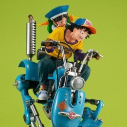 Dragon Ball Z - Figurine Son Goku & Son Gohan - Desktop Real McCoy  -  DRAGON BALL Z