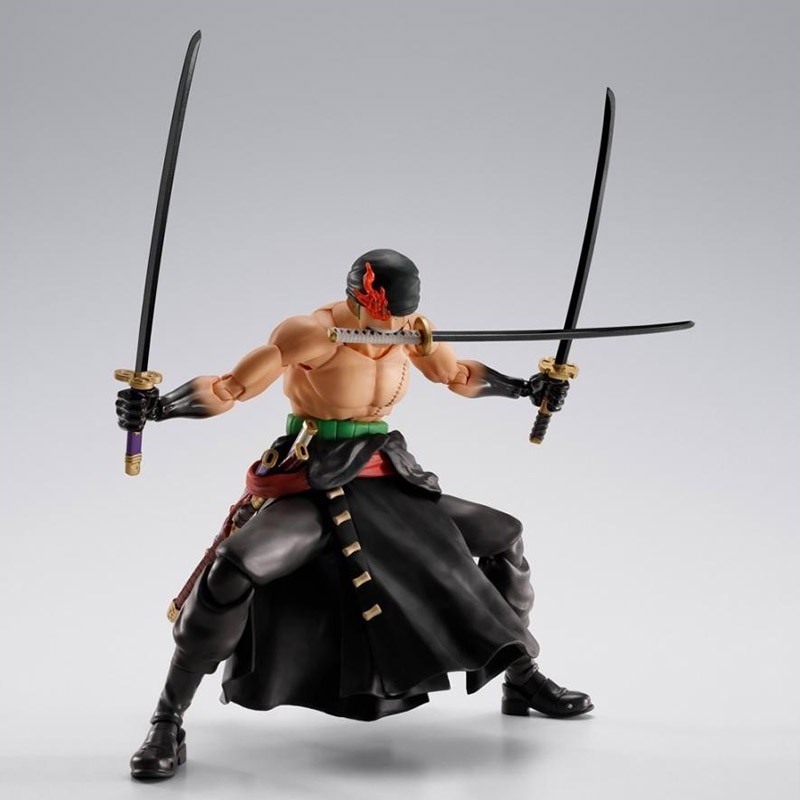 One Piece - Figurine Roronoa Zoro - The King of the Hell SH Figuarts  -  ONE PIECE