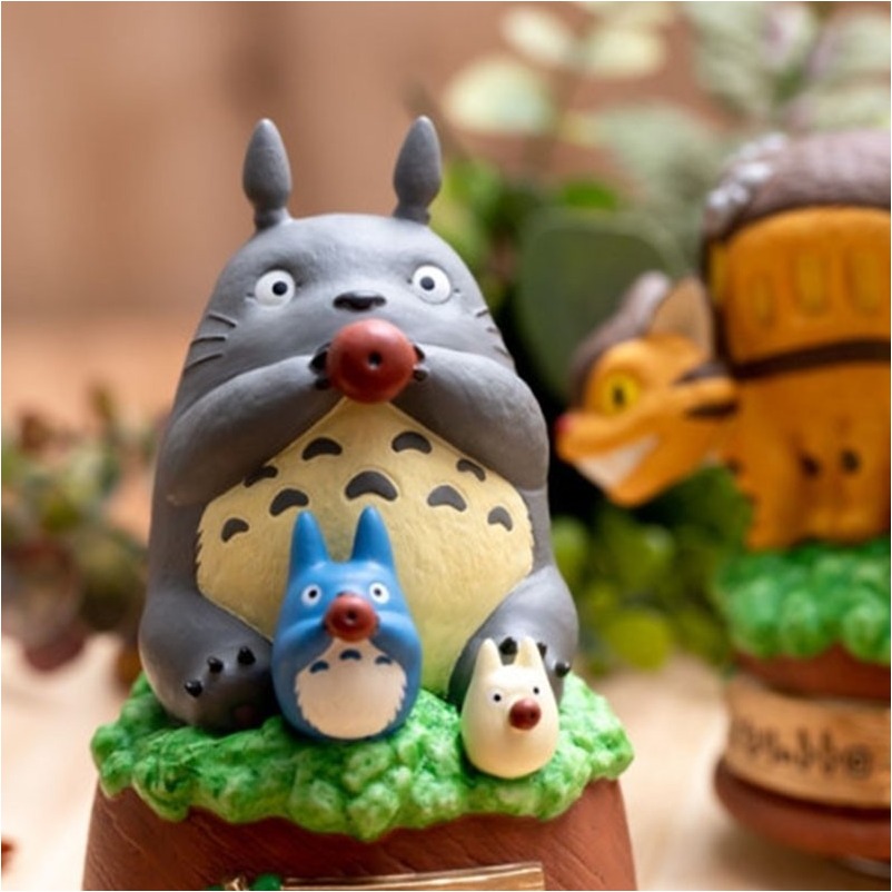 Mon Voisin Totoro - Statue Musicale Totoro joue de l'ocarina  -  TOTORO - GHIBLI