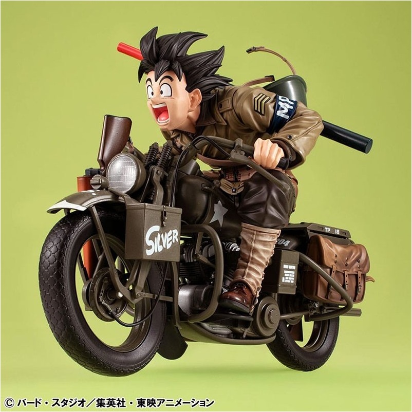 Dragon Ball Z - Figurine Son Goku & Bike - Desktop Real McCoy  -  DRAGON BALL Z