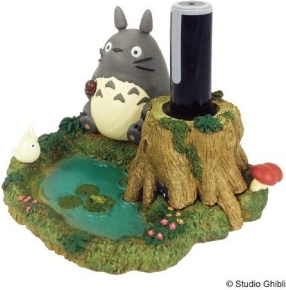 Mon Voisin Totoro - Figurine pot à crayon Totoro au bord de la marre  -  TOTORO - GHIBLI