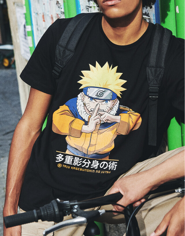  T-SHIRTS & VETEMENTS